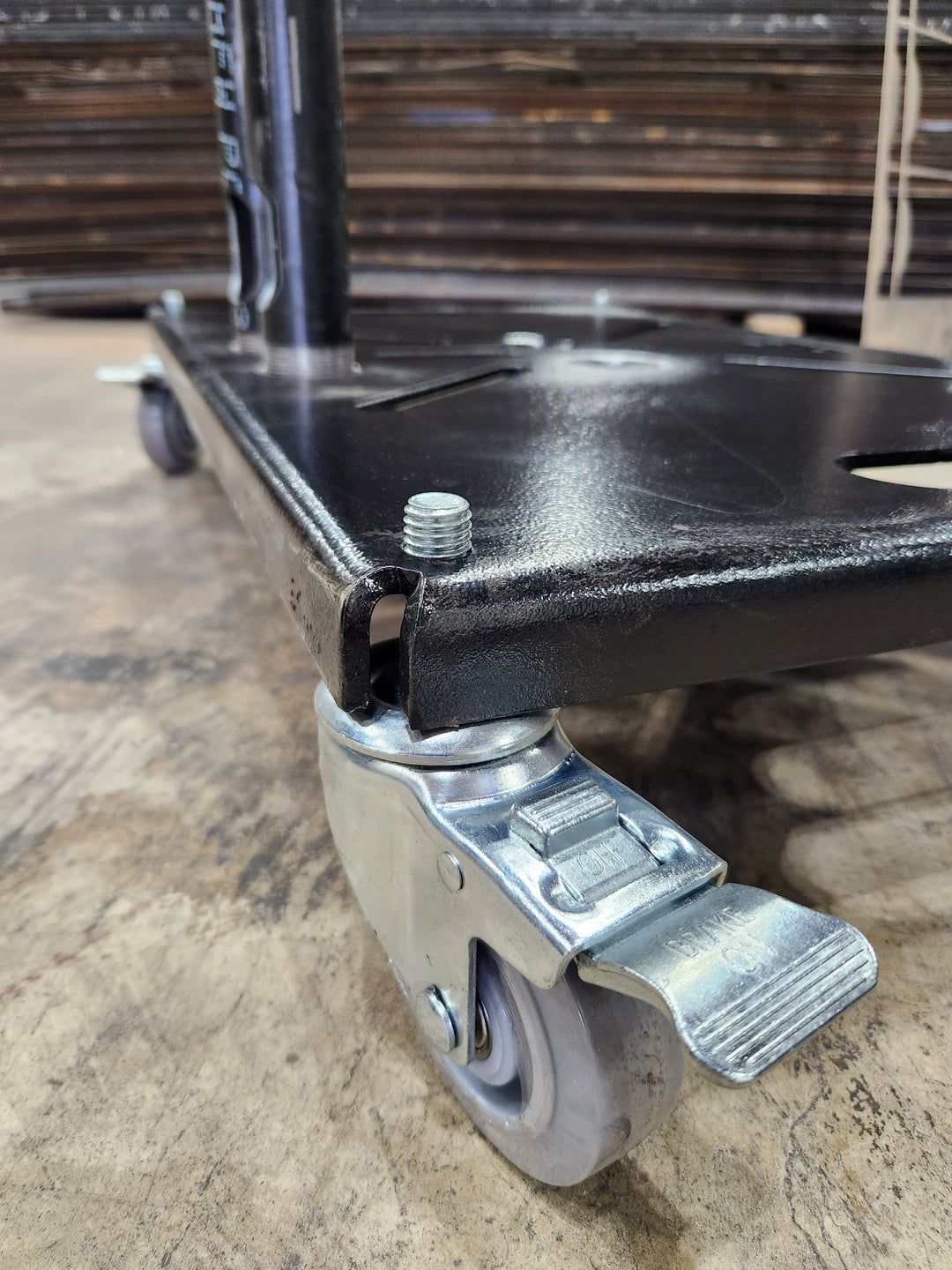 Ultimate TV Base Plate 20x32